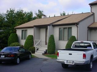 6 Kristee Cir, West Warwick, RI 02893