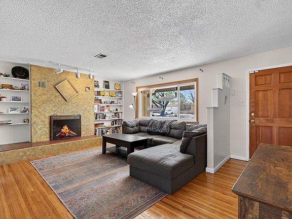 3rd image of 8311 Roma Ave NE