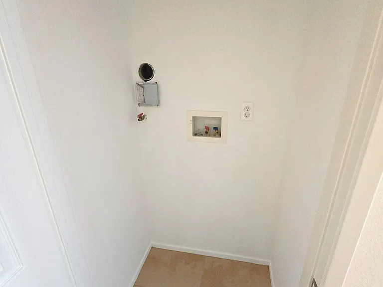 3319 Ventura Rd — Photo 9