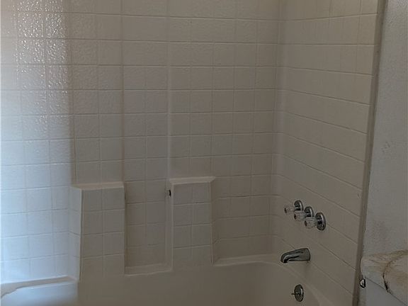 2nd image of 153 S Commercial St