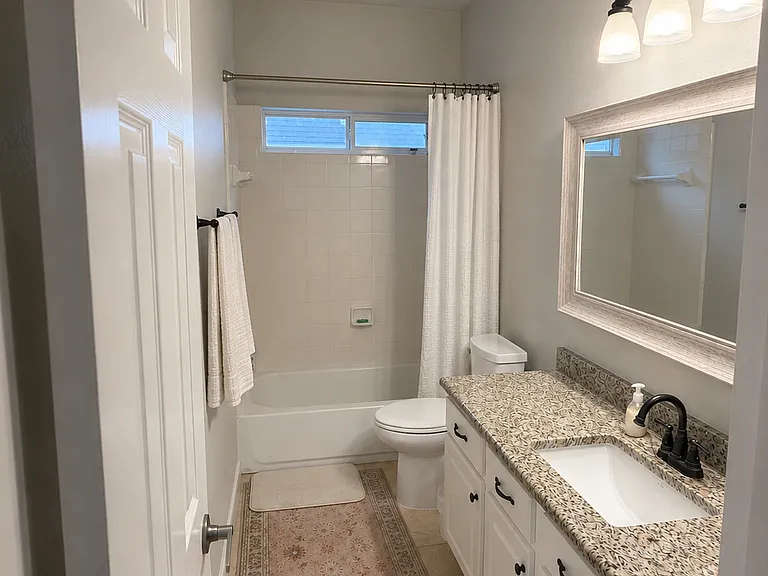 1622 Lake Travis Dr — Photo 13