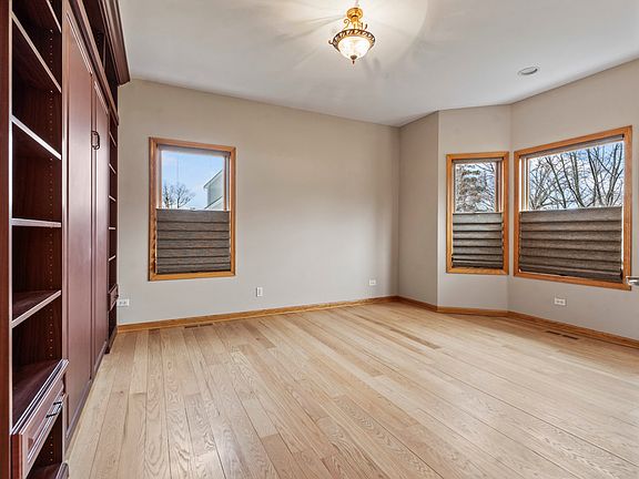 5th image of 9N954 Heatherington Pl