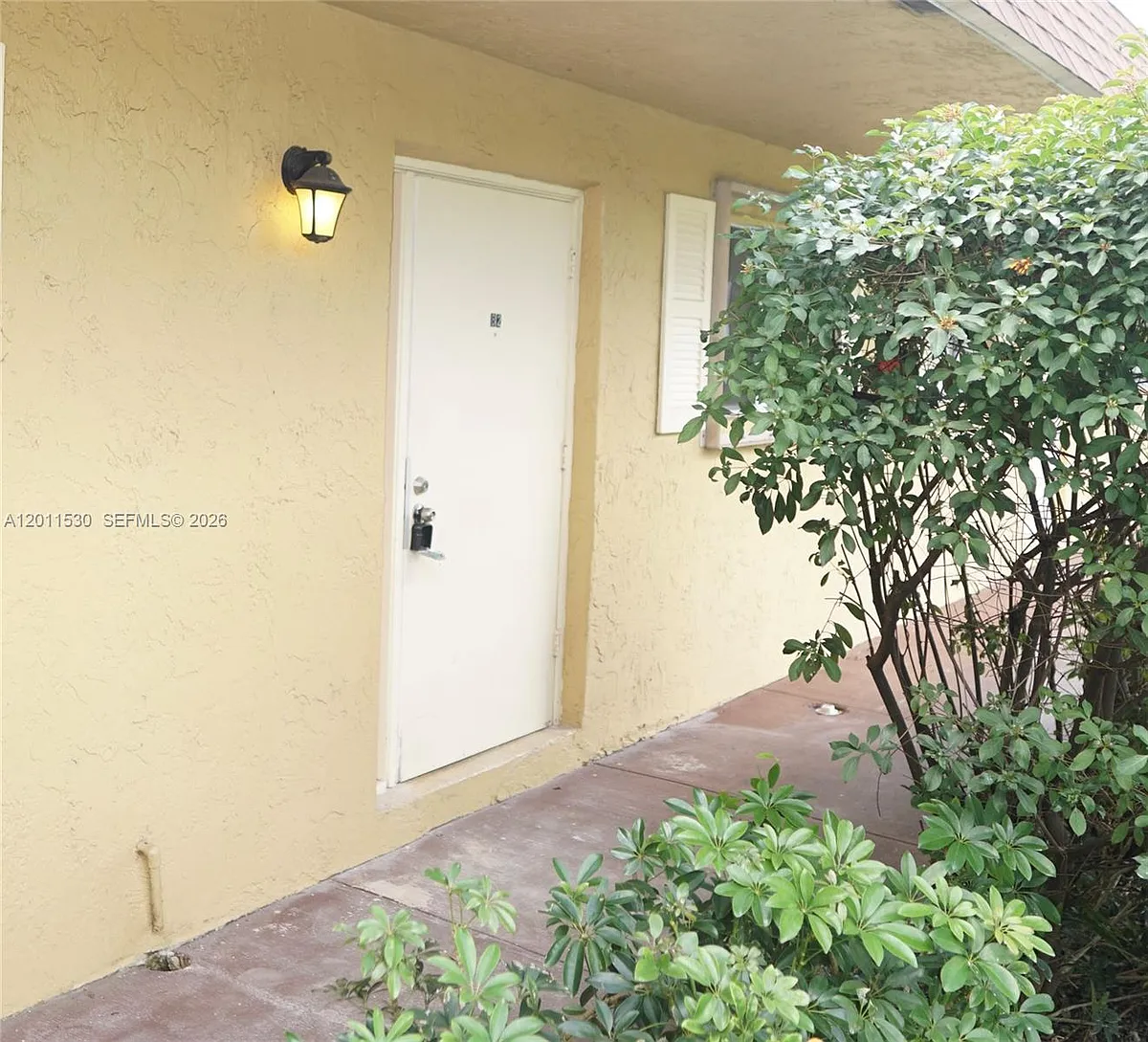 Building Photo - 10722 La Placida Dr #9-B2