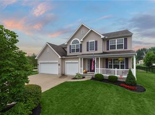 8398 Chesapeake Dr, North Ridgeville, OH 44039