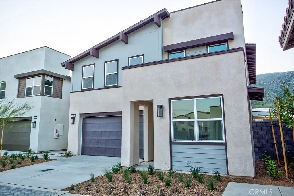 4 bed, 2136 sqft, $3,800 — Photo 3