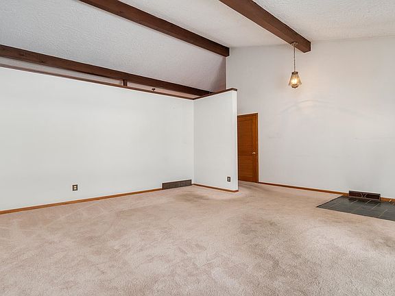 4th image of 4743 Cinnamon Ln