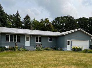 204 Bedrock Ln, Cavalier, ND 58220