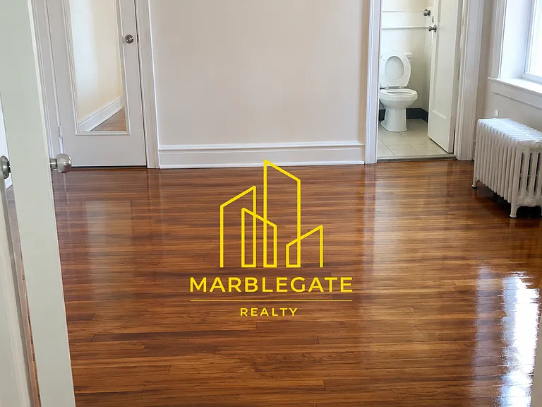 110-112 Lincoln St #1033 — Photo 3