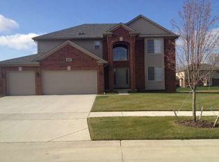 56249 Cannon Creeks, Utica, MI 48316