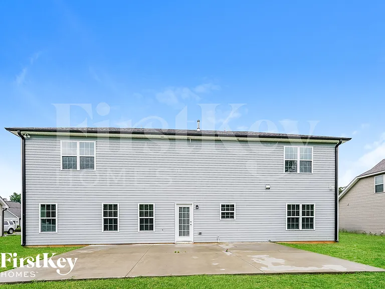 558 Dorchester St — Photo 18