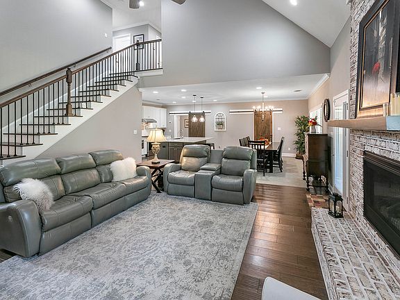 5th image of 12029 Salt Creek Ln
