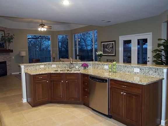 4th image of 1407 Ballycastle Ln