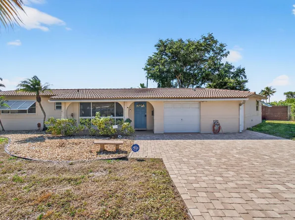 301 SE 8th Ave, Deerfield Beach, FL 33441