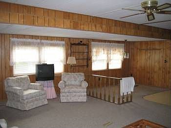 4th image of 181 Pilgrim Trl