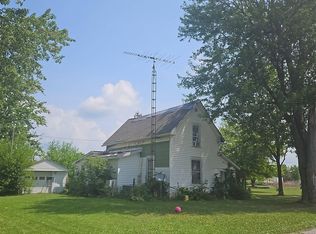 311 E Division St, Saratoga, IN 47382