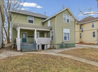 820 W Washington St, Bloomington, IL
