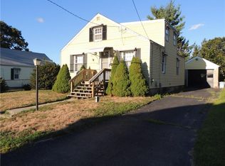164 Tennyson Rd, Warwick, RI 02888