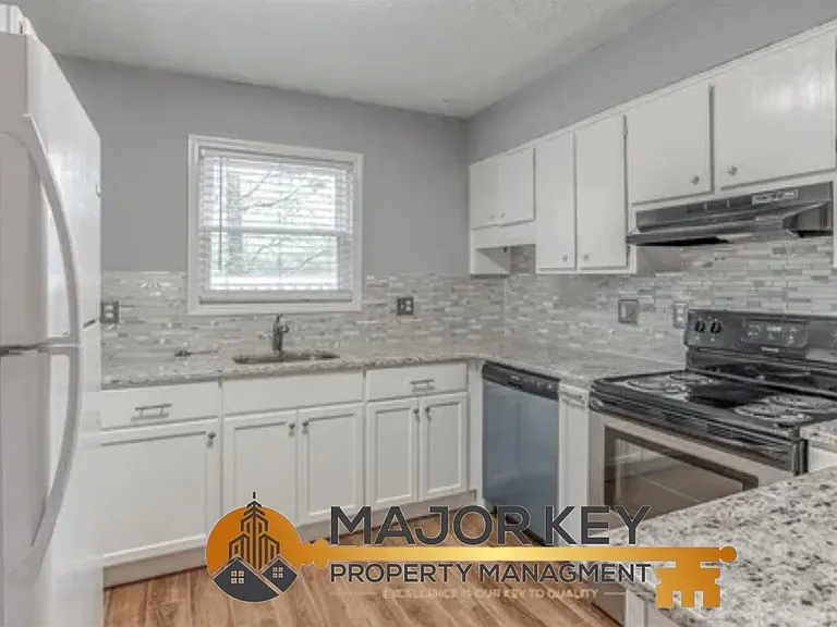 2340 Beaver Ruin Rd #50 — Photo 6