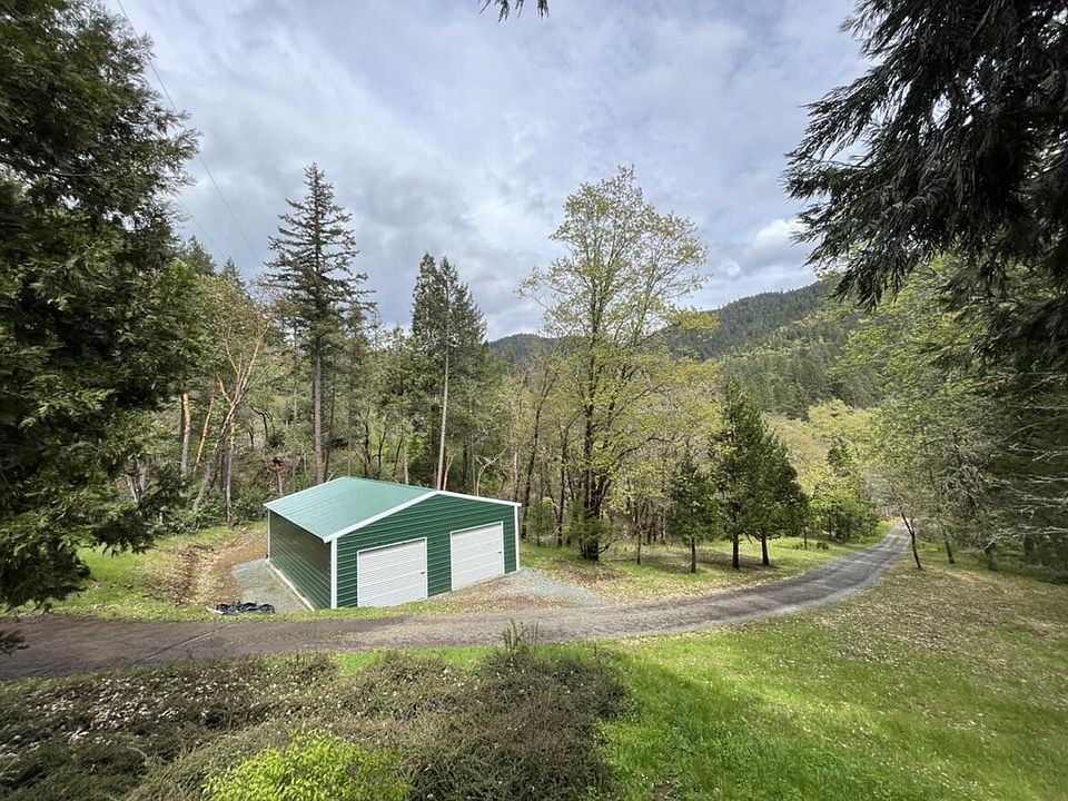 2nd image of 2222 W Jones Creek Rd