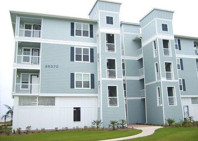 26570 Bay Water #103