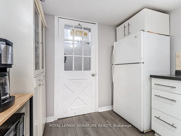 1078 Eastmount Ave #2 — Photo 6