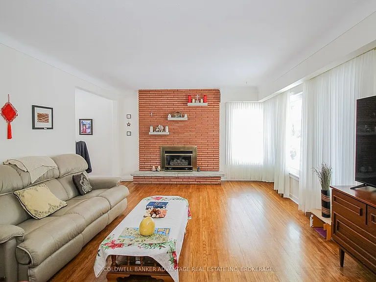 464 Fitch St — Photo 6