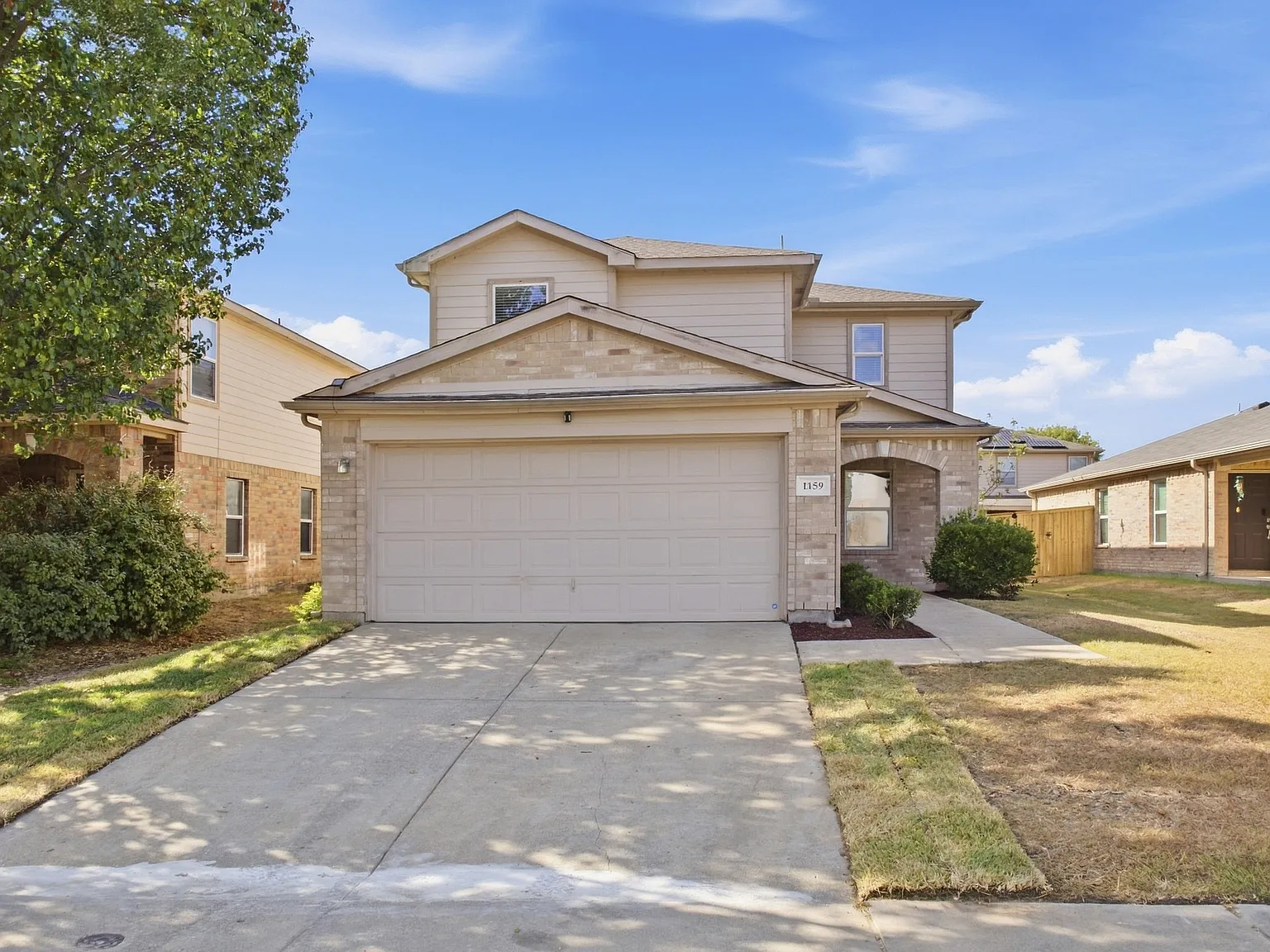 4 bed, 2341 sqft, $2,500 — Photo 1