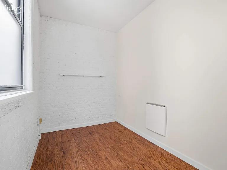 322 W 89th St #3W — Photo 8