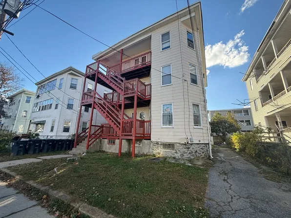 51 Green Ave, Southbridge, MA 01550