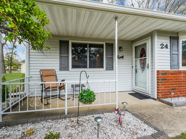 24 Texas Boulevard, Whiting, NJ 08759