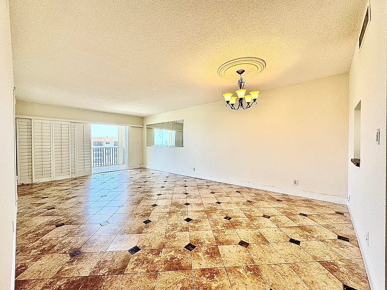 2871 N Ocean Blvd #C513 — Photo 8