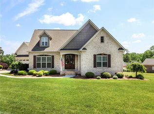 4910 Drake Ct, Randleman, NC 27317