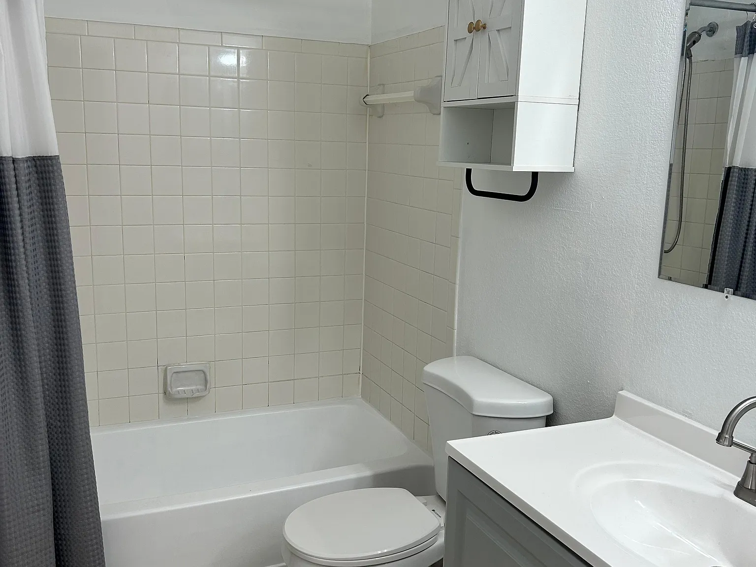 2 bed, 1100 sqft, $1,350 — Photo 3
