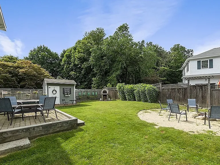 132 Fountain St — Photo 32
