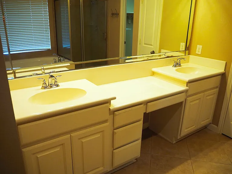 28607 Green Hedge Dr — Photo 16