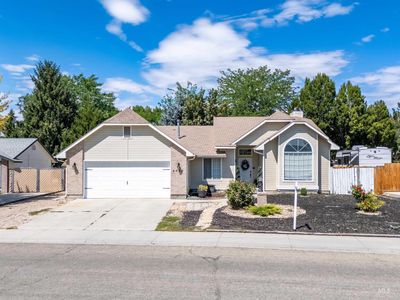 2082 W Sandalwood Dr, Meridian, ID, 83646