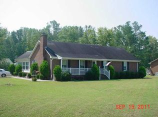 12098 Shiloh Dr, Windsor, VA 23487