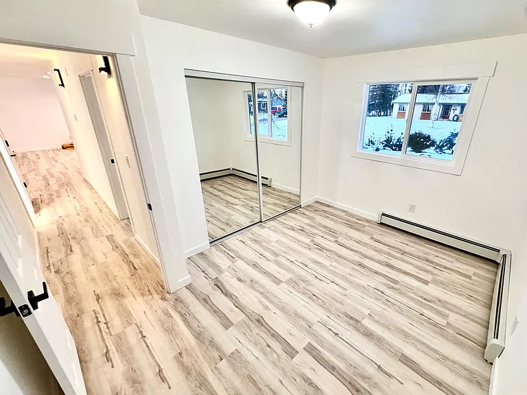 385 W Bering Ave — Photo 9