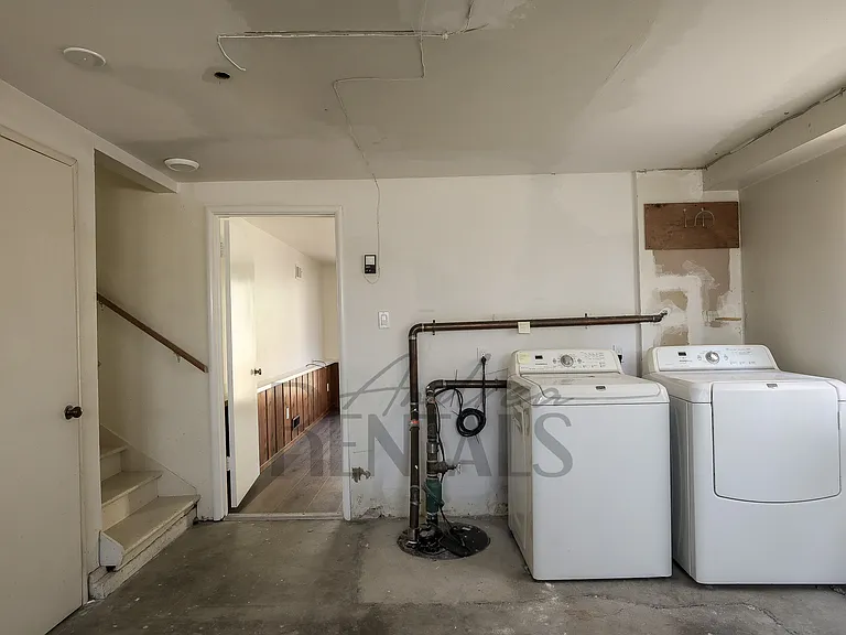 7 Ramona Ave — Photo 31