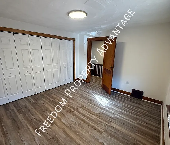 1002 Indiana Ave — Photo 3