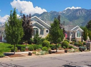 11519 S Nicklaus Rd, Sandy, UT 84092