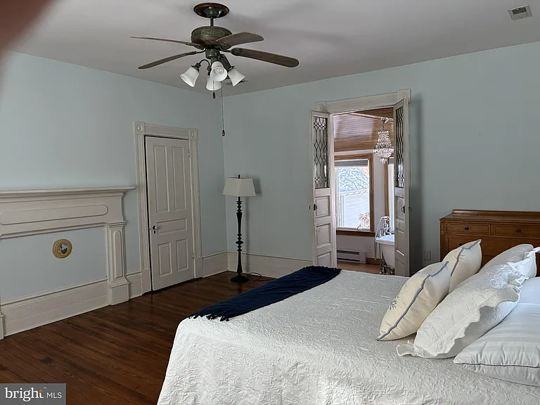 873 Hawlin Rd — Photo 42