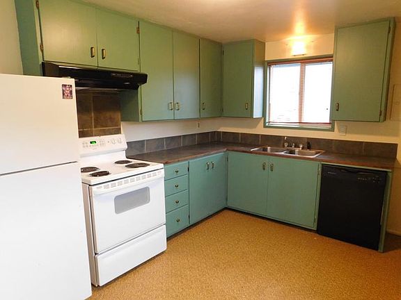 2nd image of 590 Mary Neal Ln