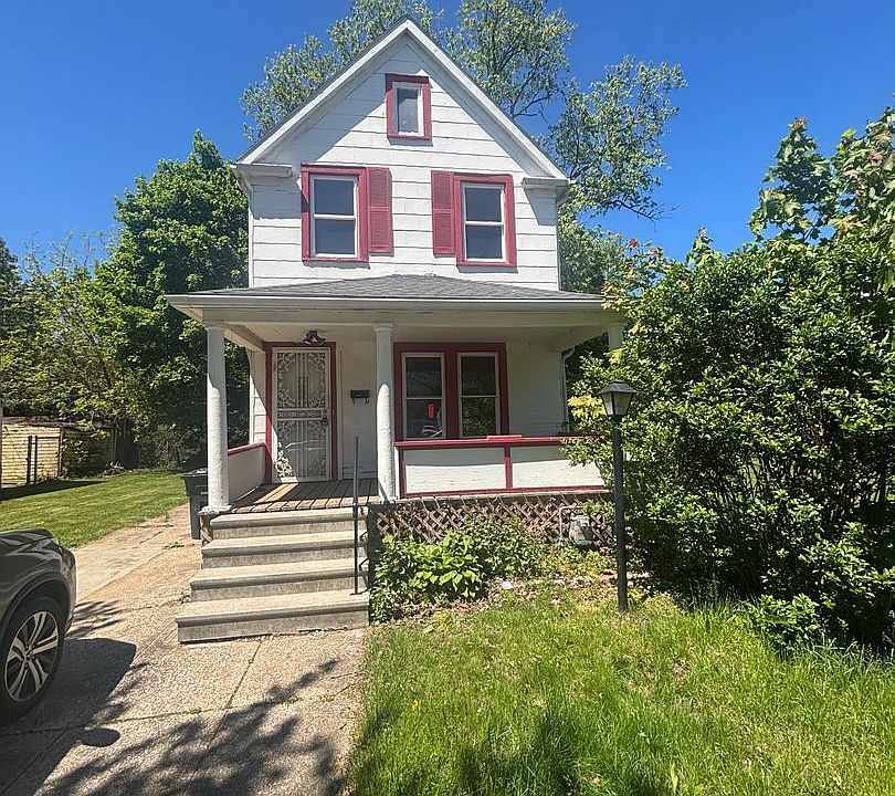 1st image of 796 E 103rd St