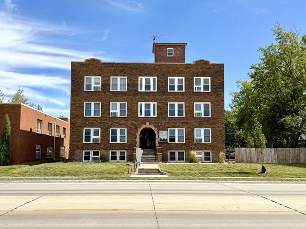 Park View Apts, 546 Dakota Ave S #22, Huron, SD 57350