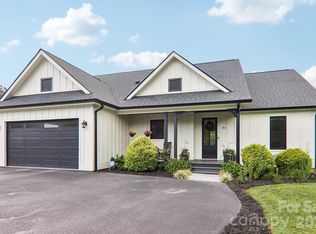 107 New Pinner South Pl, Arden, NC 28704