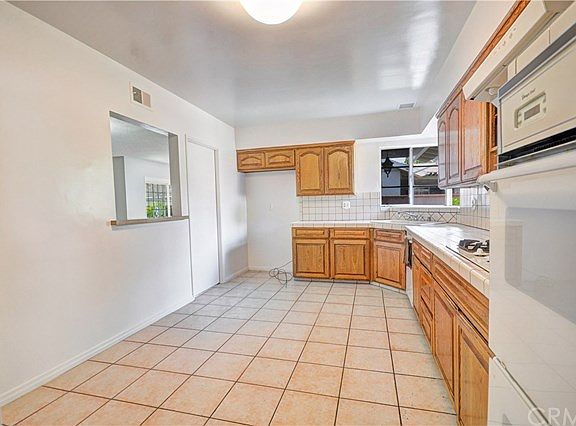 5th image of 9735 Lochinvar Dr