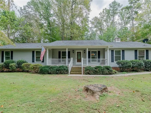 115 Pinewood Dr, Salisbury, NC 28147