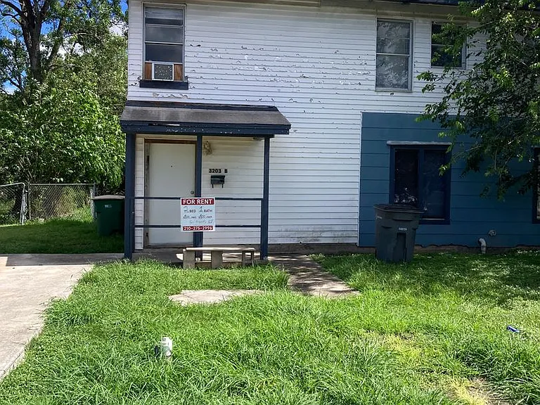 3203 E Rio Grande St — Photo 1