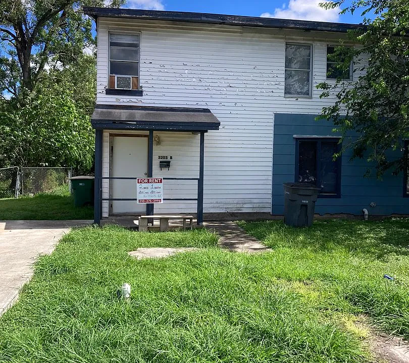 3203 E Rio Grande St